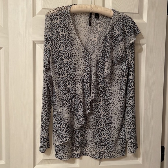 Skye’s the limit V Neck Top with Cascading Ruffle Size Large - Picture 1 of 9